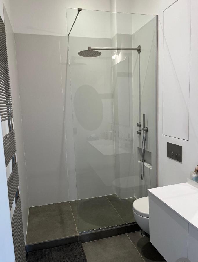 Tres Bel De Gamme, Calme, Vue A 180 Degres * Parijs